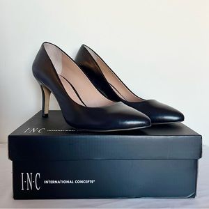 I.N.C WIDE Fit Classic Black heeled Pumps